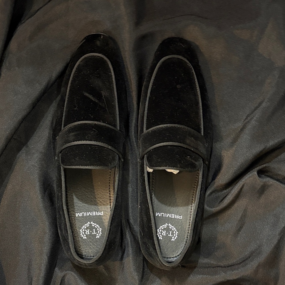 Elegant Black Velvet Loafers for Men